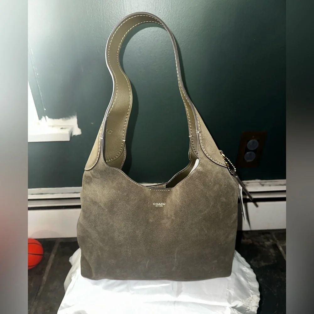 Coach Brooklyn Shoulder Bag 28 NWT - Picture 9 of 9
